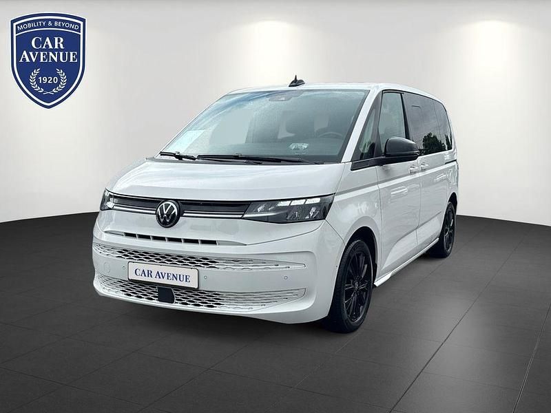 Weiß (candyweiß (weiß)) Gebraucht 2024 VW T7 Life Van | 49.950 € (Fairer Preis) - Bild 1/4