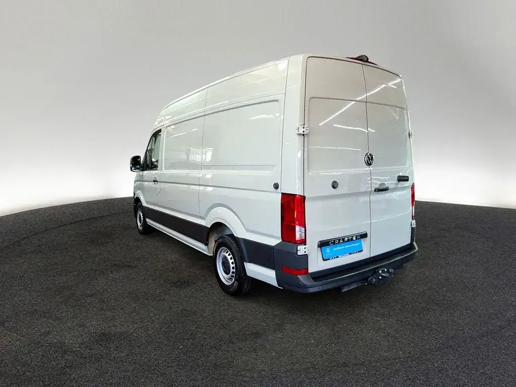 Gebraucht VW Crafter 140 PS (102 kW) 2025 Ascot grau Van