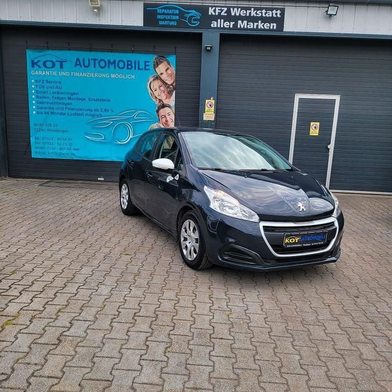 Grau Gebraucht 2019 Peugeot 208 Kleinwagen | 7.999 € (Superpreis) - Bild 1/4