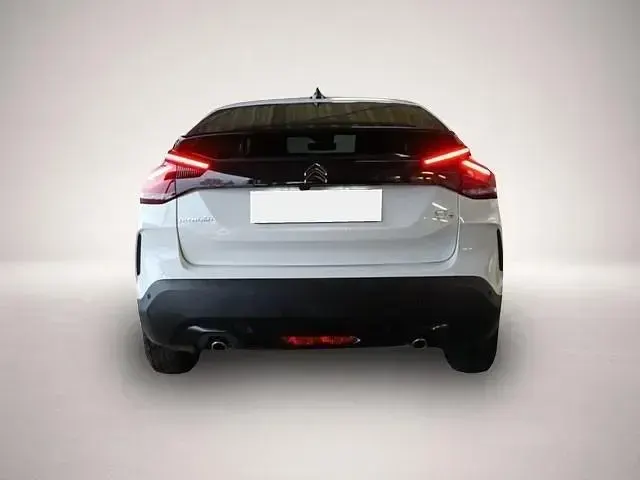 Gebraucht Citroën C4 Shine 131 PS (96 kW) 2023 Manufacturer SUV