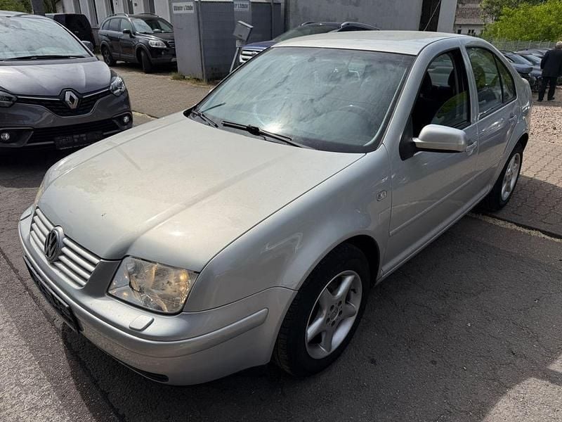 Gebraucht VW Bora Basis 101 PS (74 kW) 2000 Grau Limousine