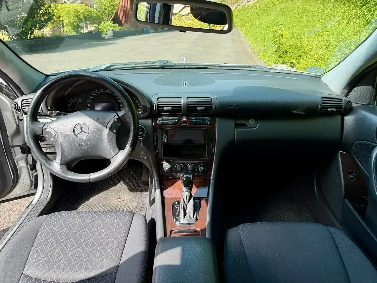 Gebraucht Mercedes C200 163 PS (119 kW) 2003 Silber Kombi