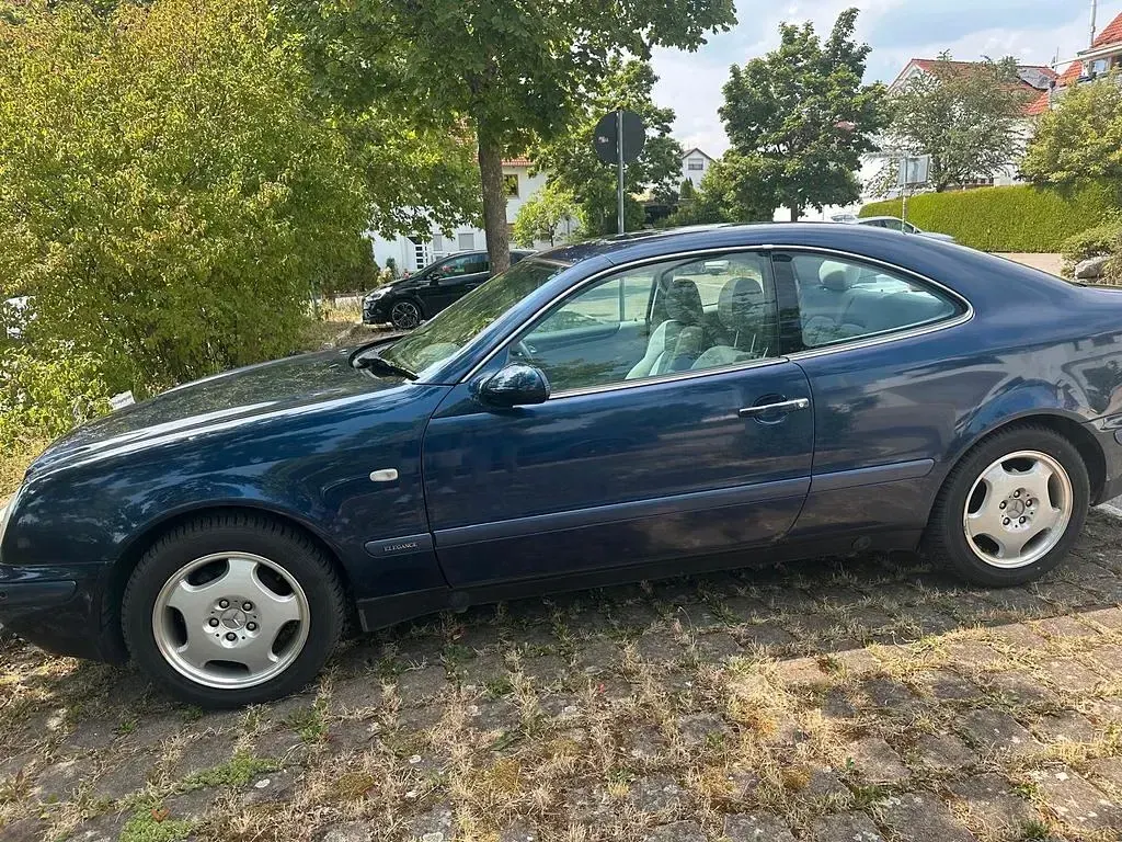 Gebraucht Mercedes CLK200 Elegance 136 PS (100 kW) 1998 Blau Coupé