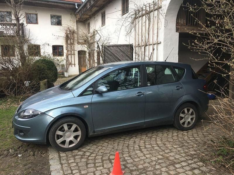 Gebraucht Seat Toledo Reference 105 PS (77 kW) 2006 Blau Kleinwagen
