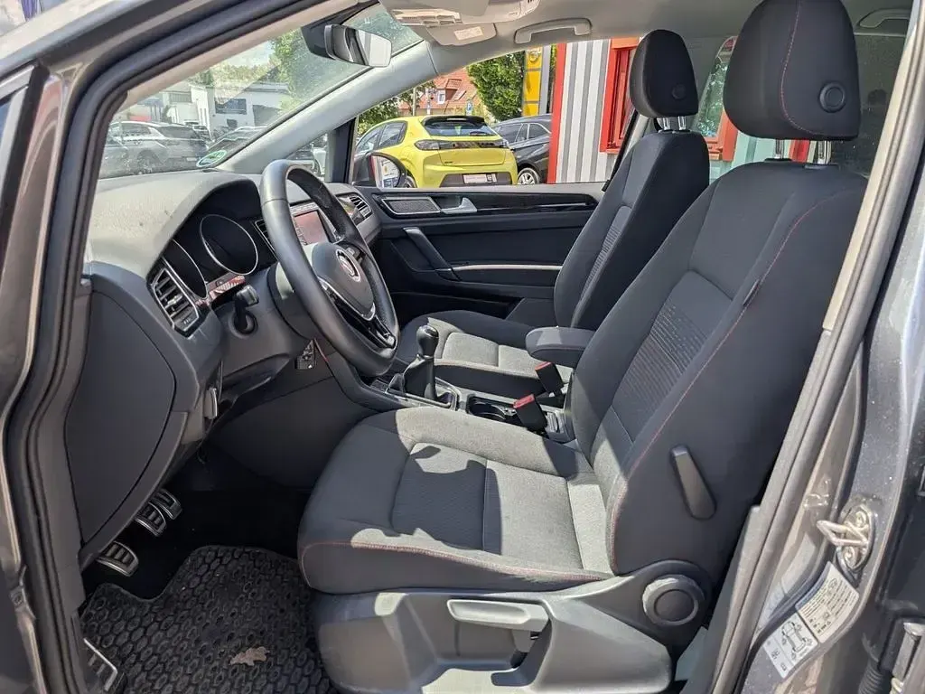 Gebraucht VW Golf Sportsvan Sound 110 PS (80 kW) 2017 Grau Van / Kleinbus