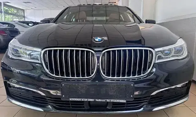 Gebraucht BMW 730 Performance 265 PS (194 kW) 2019 Saphirschwarz Limousine