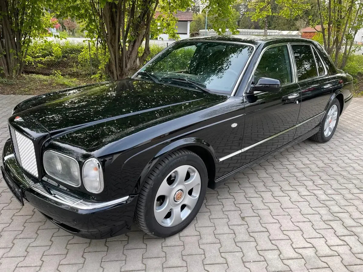 Second-hand Bentley Arnage 405 CP (297 kW) 2001 Negru Berlinǎ