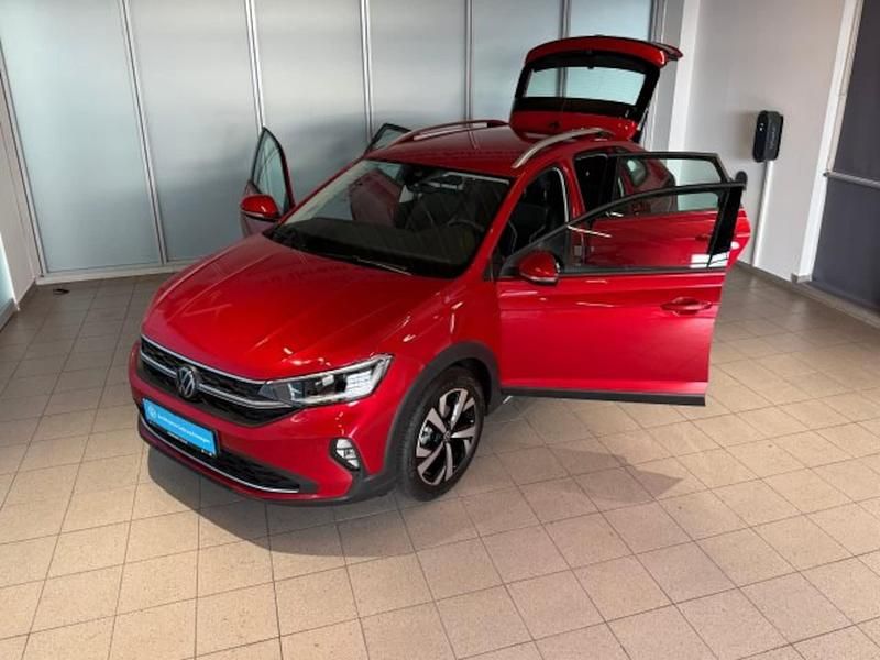 Gebraucht VW Taigo Pro 150 PS (110 kW) 2023 Rot SUV