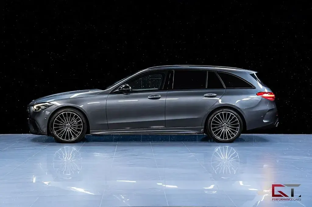 Gebraucht Mercedes C200 AMG 204 PS (150 kW) 2024 Grau Limousine