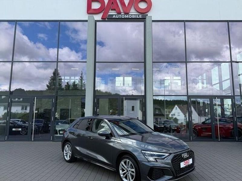 Andere Gebraucht 2021 Audi A3 e-tron Ambiente Kleinwagen | 22.991 € - Bild 1/4