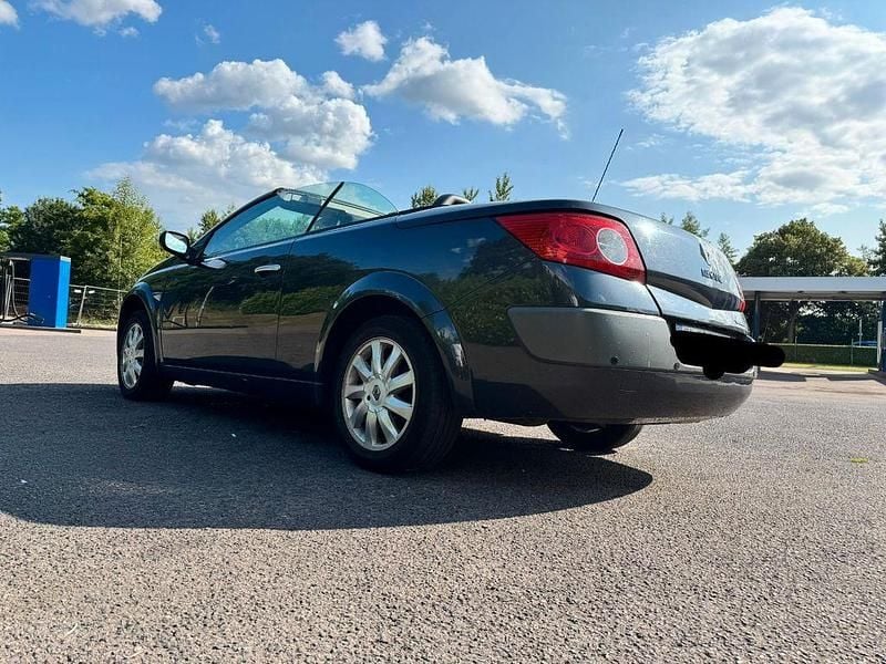 Gebraucht Renault Mégane Cabriolet Authentique 111 PS (81 kW) 2007 Grau Cabrio