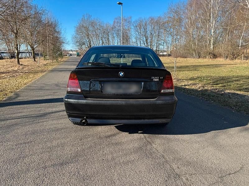 Gebraucht BMW 316 115 PS (84 kW) 2004 Schwarz Coupé