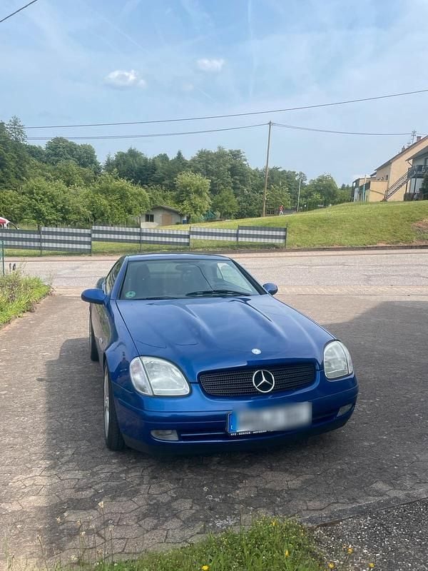 Blau Gebraucht 2000 Mercedes SLK230 Cabrio | 4.400 € (Etwas zu teuer) - Bild 1/2