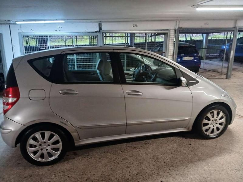 Gebraucht Mercedes A200 Avantgarde 136 PS (100 kW) 2004 Silber Limousine