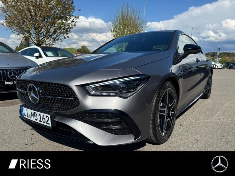Grau Gebraucht 2025 Mercedes CLA180 AMG Limousine | 37.900 € (Guter Preis) - Bild 1/4