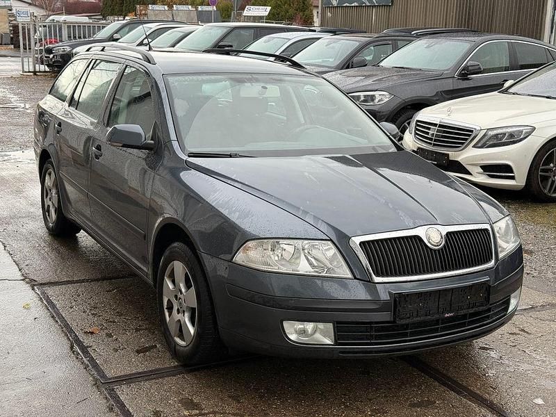 Grau Gebraucht 2009 Skoda Octavia Team Edition Kombi | 1.500 € (Guter Preis) - Bild 1/4