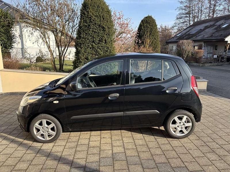 Gebraucht Hyundai i10 Edition+ 67 PS (49 kW) 2009 Schwarz Kleinwagen