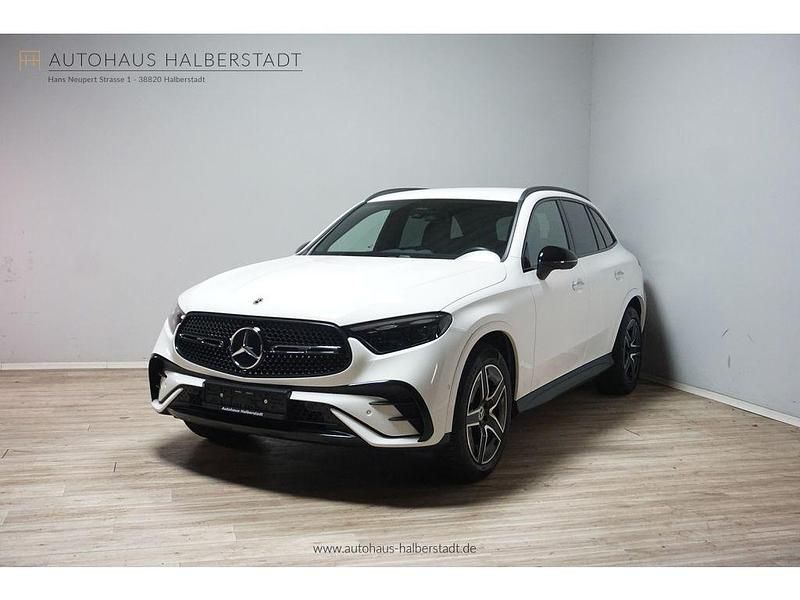 Gebraucht Mercedes GLC300 269 PS (197 kW) 2024 Polarweiss SUV