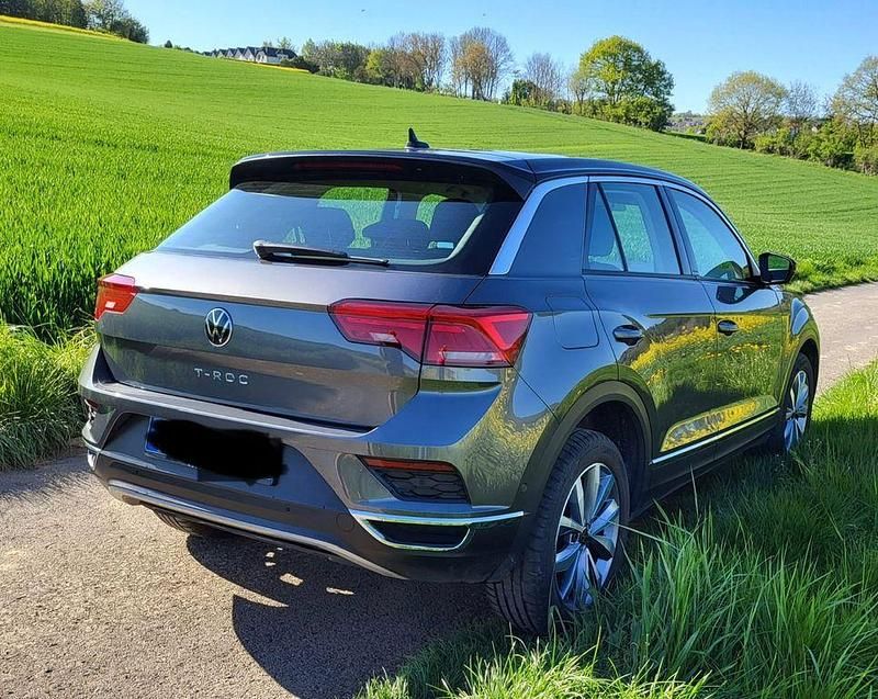 Gebraucht VW T-Roc Style 110 PS (80 kW) 2021 Grau SUV