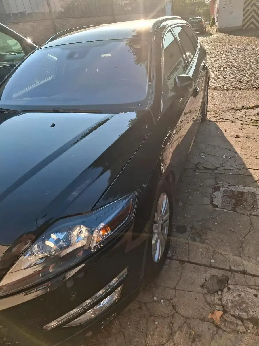 Gebraucht Ford Mondeo 162 PS (119 kW) 2013 Kombi