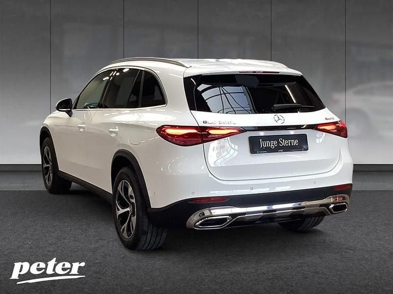 Gebraucht Mercedes GLC300e Advanced 313 PS (230 kW) 2024 Unilack polarweiß SUV