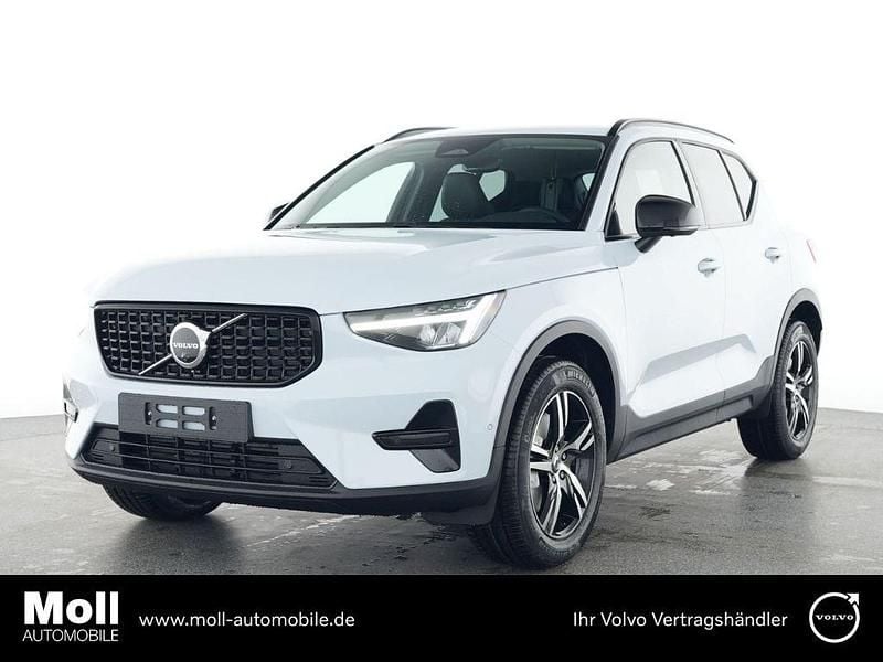 Gebraucht Volvo XC40 Plus 163 PS (119 kW) 2025 Cloud blue, solid / solid SUV
