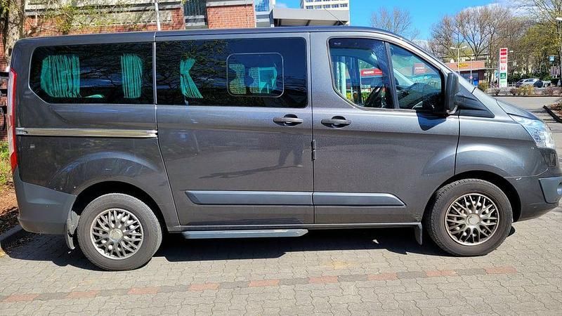 Gebraucht Ford Tourneo 155 PS (114 kW) 2015 Grau Van / Kleinbus