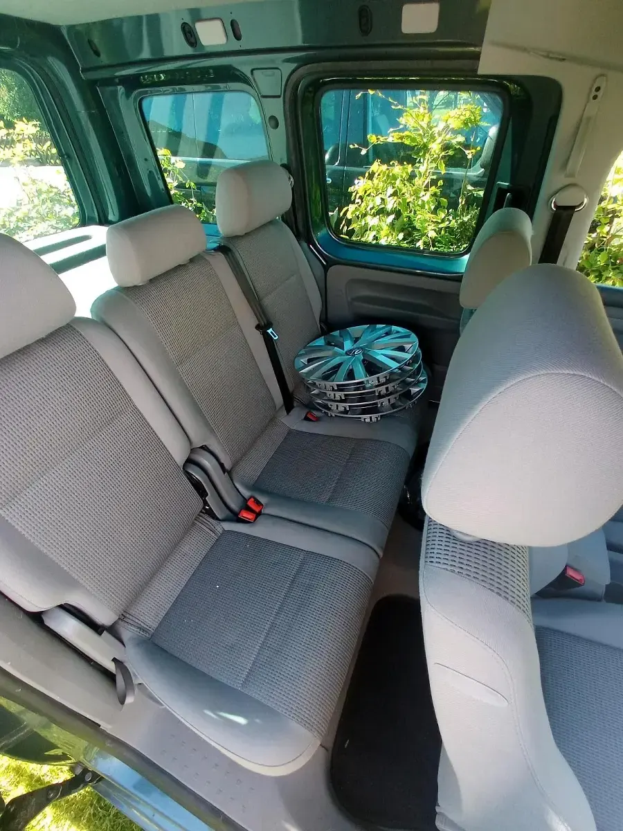Używany VW Caddy 102 KM (75 kW) 2005 Szary Minivan