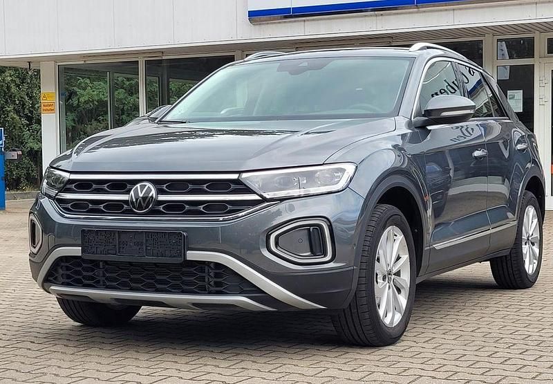 Gebraucht VW T-Roc Style 150 PS (110 kW) 2023 Schwarz SUV