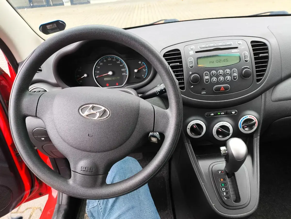 Gebraucht Hyundai i10 66 PS (48 kW) 2009 Rot Kleinwagen