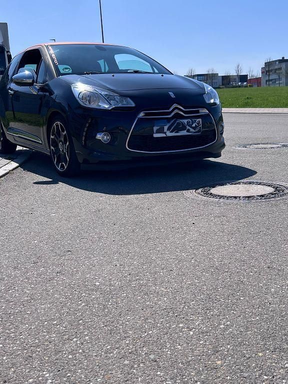 Gebraucht Citroën DS3 Sport Chic 156 PS (114 kW) 2012 Schwarz Limousine
