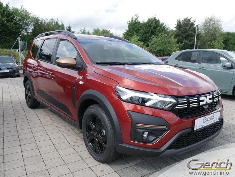 Neu Dacia Jogger Extreme 141 PS (103 kW) 2025 Terracottabraun Van / Kleinbus