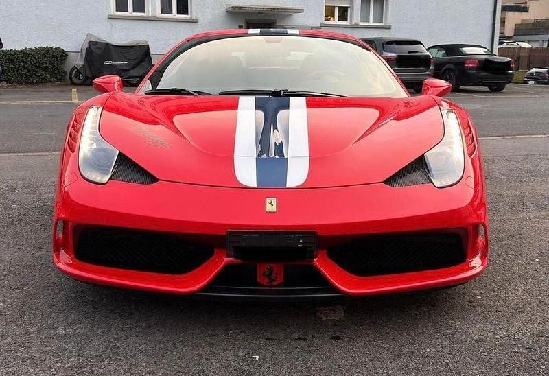 Second-hand Ferrari 458 605 CP (444 kW) 2014 Roșu