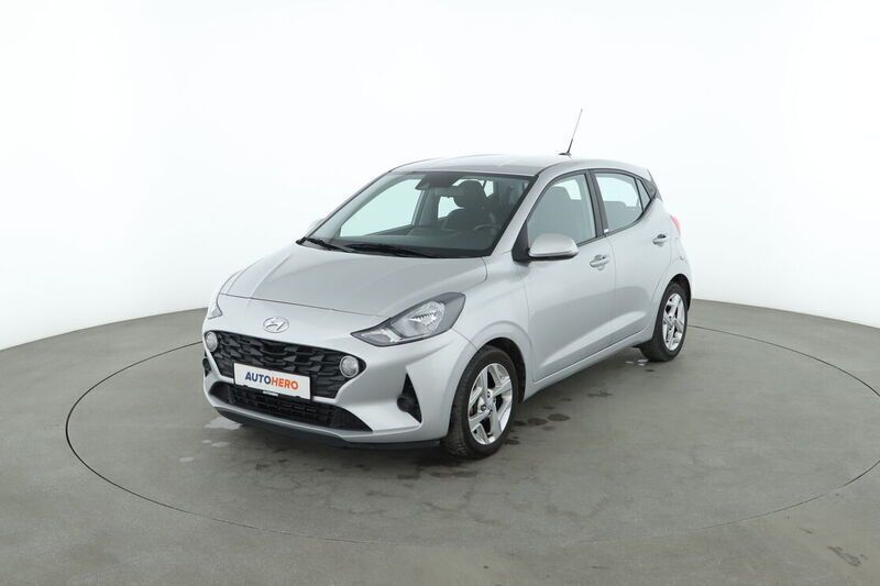 Grau Gebraucht 2020 Hyundai i10 Trend Kleinwagen | 14.330 € (Fairer Preis) - Bild 1/4