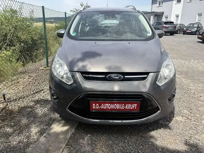 Gebraucht Ford Grand C-Max Titanium 150 PS (110 kW) 2014 Braun Van / Kleinbus