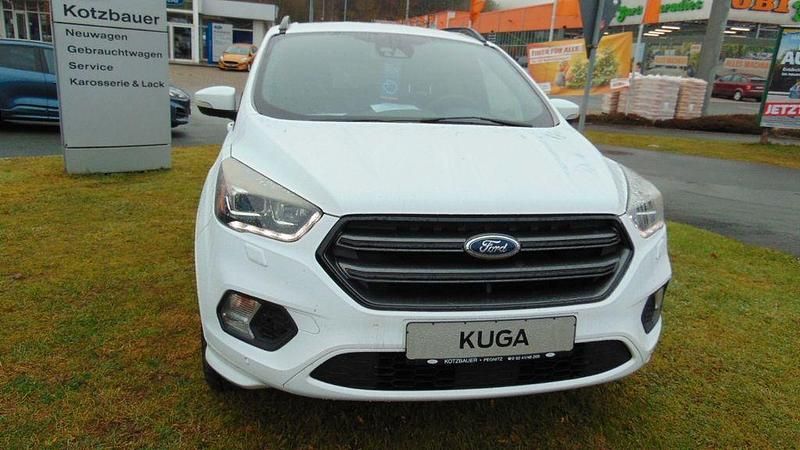 Gebraucht Ford Kuga ST-Line 182 PS (133 kW) 2017 Weiß SUV
