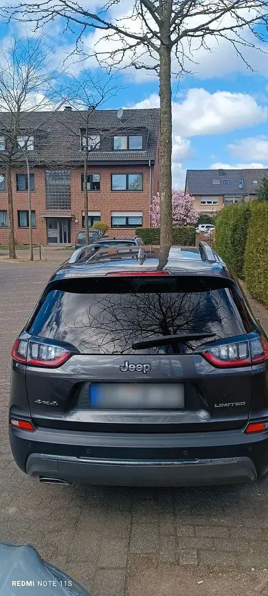 Gebraucht Jeep Cherokee Limited 194 PS (142 kW) 2020 Grau SUV