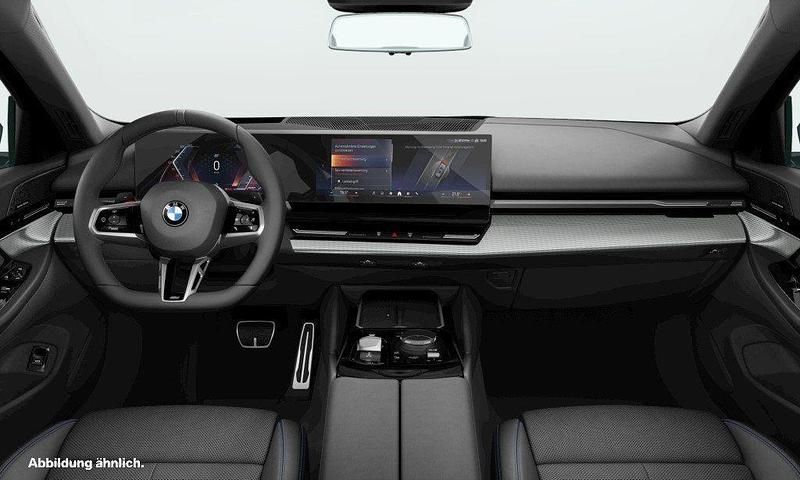 Gebraucht BMW 540 Performance 286 PS (210 kW) 2025 Schwarz Kombi
