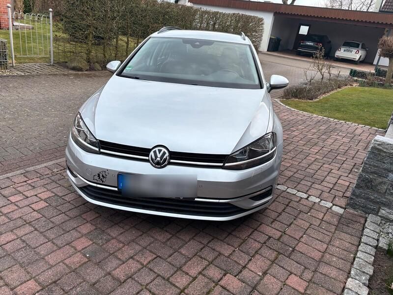 Silber Gebraucht 2019 VW Golf VII Kombi | 16.500 € (Fairer Preis) - Bild 1/4