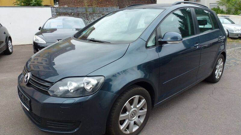 Braun Gebraucht 2009 VW Golf Plus Cross Comfortline Van / Kleinbus | 5.900 € (Fairer Preis) - Bild 1/4