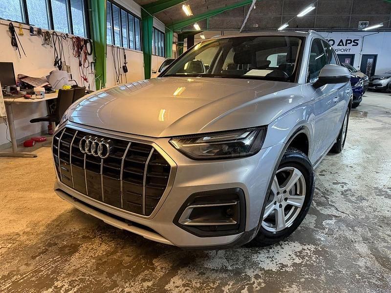 Silber Gebraucht 2021 Audi Q5 Advanced SUV | 21.995 € (Superpreis) - Bild 1/4