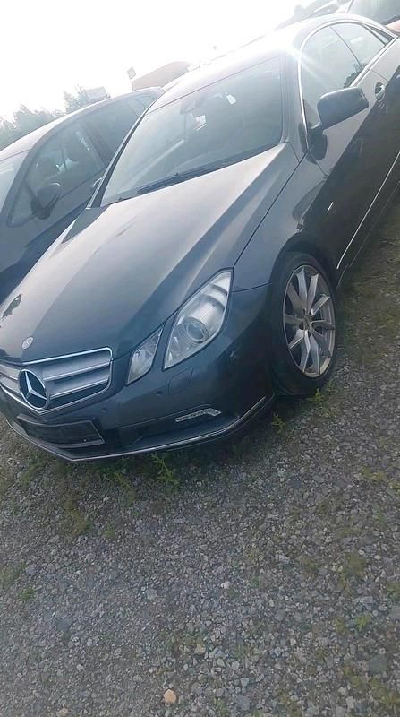Gebraucht 2010 Mercedes E250 Coupé | 8.500 € (Etwas zu teuer) - Bild 1/4