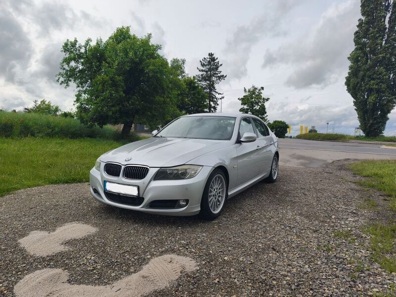 Silber Gebraucht 2009 BMW 325 Limousine | 6.000 € (Guter Preis) - Bild 1/4
