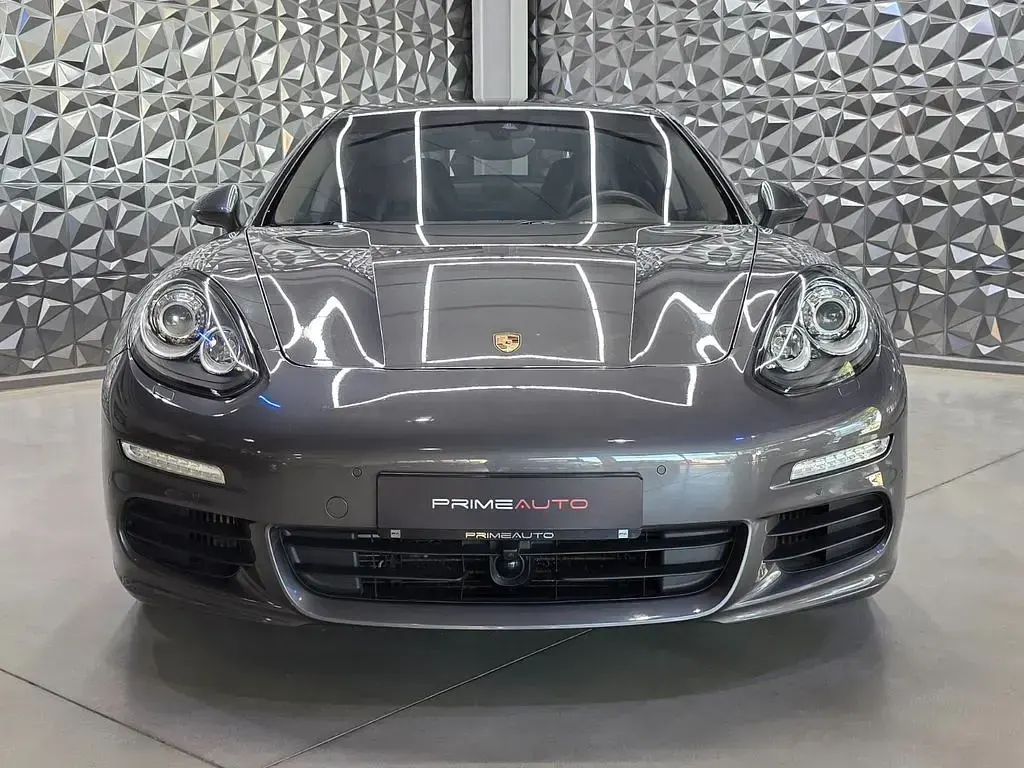 Gebraucht Porsche Panamera Diesel 250 PS (183 kW) 2013 Grau Kleinwagen