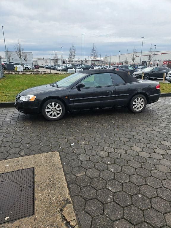 Schwarz Gebraucht 2007 Chrysler Sebring Cabriolet Touring Cabrio | 2.500 € (Fairer Preis) - Bild 1/2