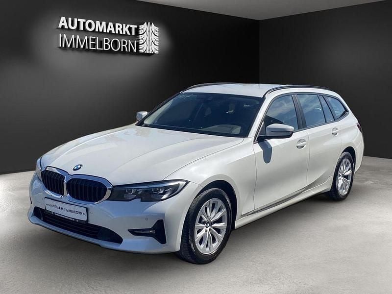 Gebraucht BMW 320 Sport Line 190 PS (139 kW) 2022 Mineralweiss metallic Kombi
