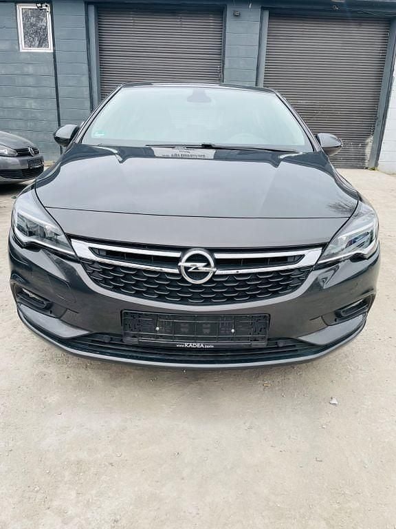 Gebraucht Opel Astra 150 PS (110 kW) 2016 Grau Limousine