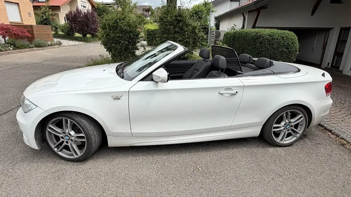 Gebraucht BMW 118 Cabriolet Comfort Edition 143 PS (105 kW) 2010 Weiß Cabrio