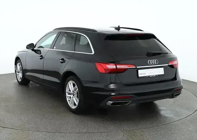 Gebraucht Audi A4 Ambiente 163 PS (119 kW) 2021 Schwarz Kombi