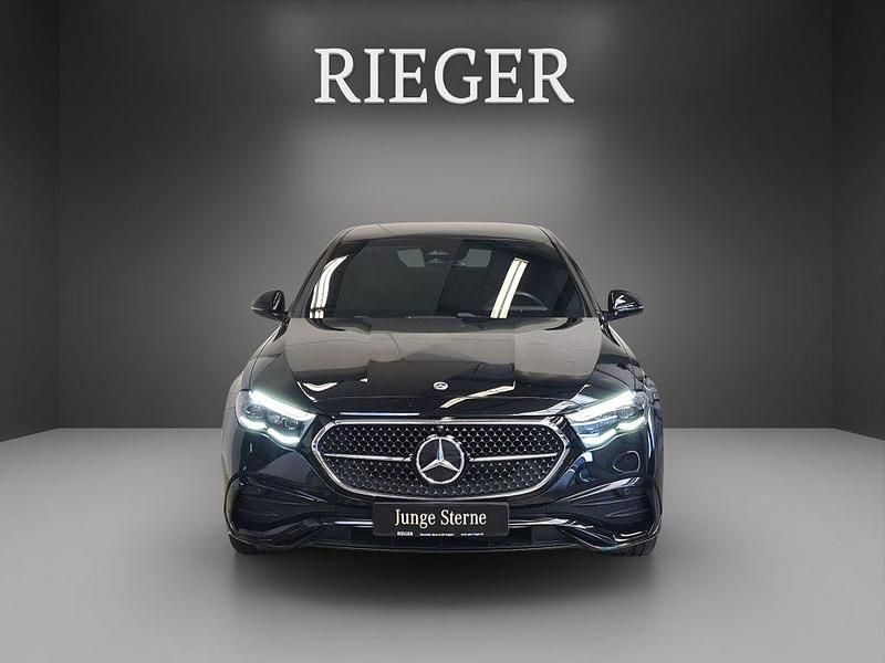 Gebraucht Mercedes E300 AMG 197 PS (144 kW) 2025 Schwarz Limousine